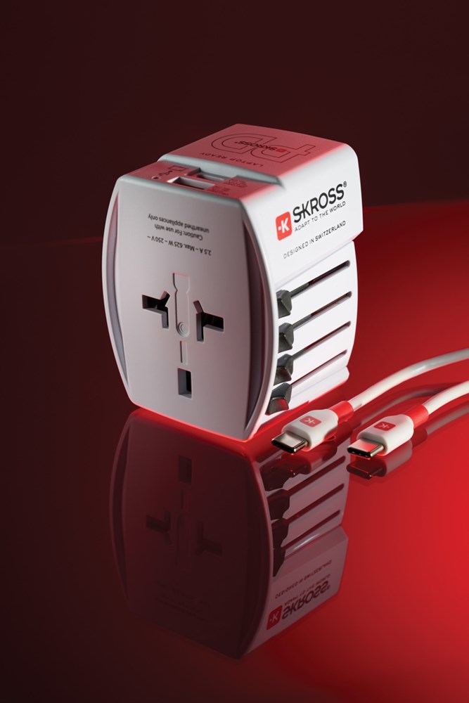 SKROSS World Travel Adapter MUV 65W PD mit USB-C-Kabel